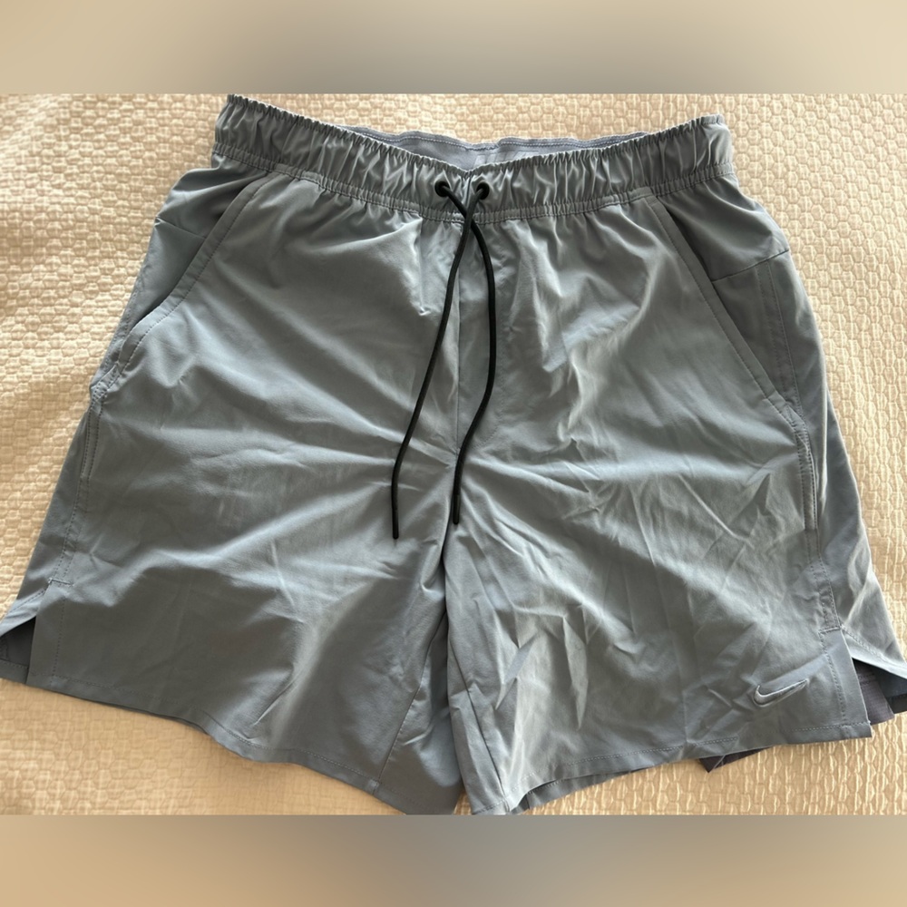 Nike Dry-Fit Men’s Gray Athletic Shorts